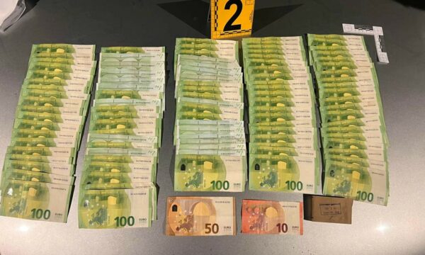 Aksioni i djeshëm kundër-korrupsionit, Policia e Prokuroria me shifra të ndryshme në raporte për paratë e kapura