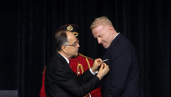 Igli Tare nderohet me çmim special nga Presidenti i Shqipërisë