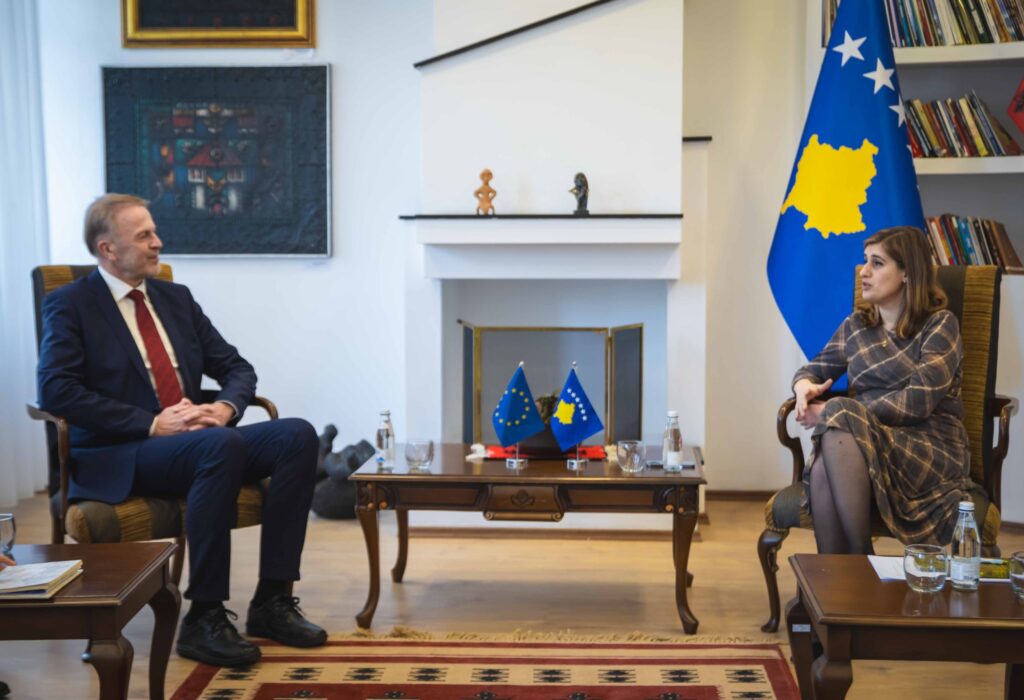 Orav dhe Bogujevci diskutojnë mbështetjen e BE-së për sektorin e kulturës