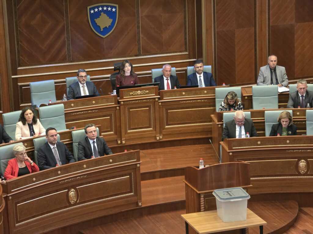Seanca për presidentin, VV sërish e vetme në sallë