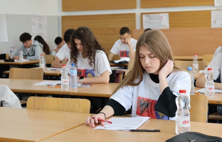 Mbahet faza finale e Olimpiadës së Dytë të Gjuhës Shqipe Kosovë–Shqipëri