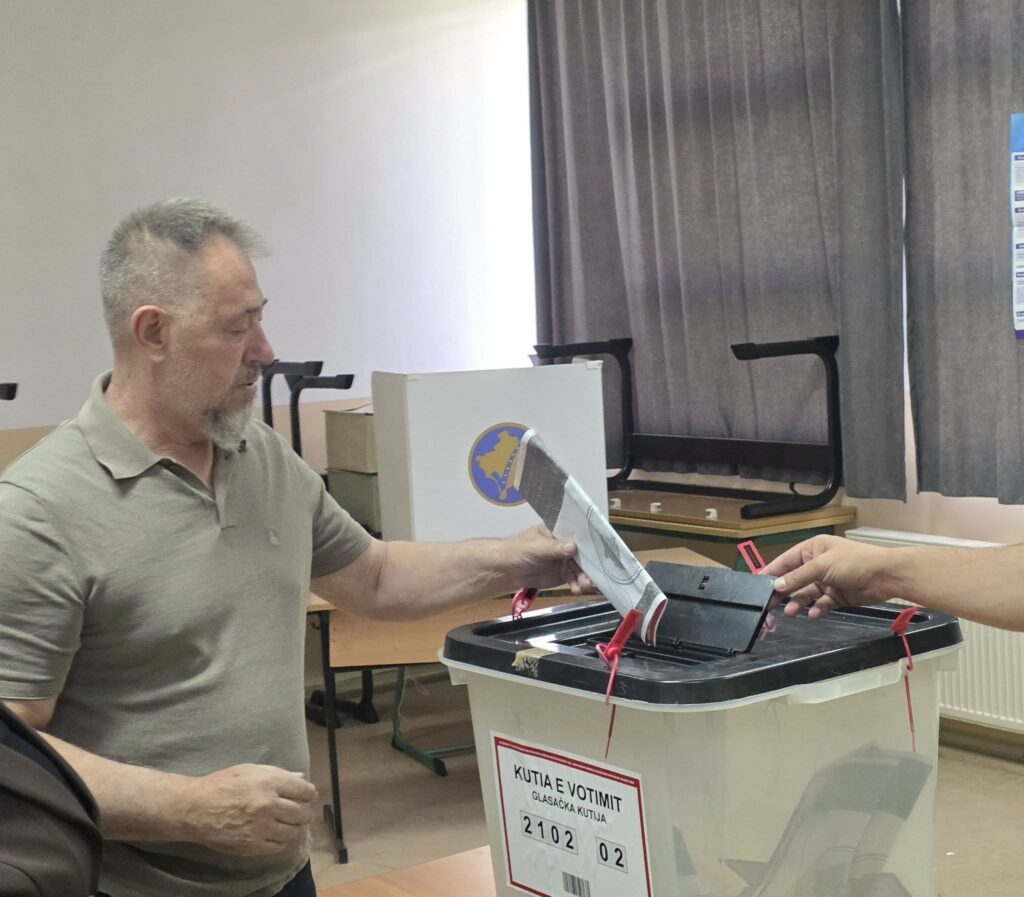 Skenderaj i jep PDK-së rezultatin më të lartë në Kosovë afër 80%, Drenasi 73%