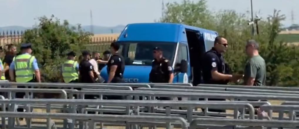 “Vidovdani” në Gazimestan: Shoqërohen në polici 37 persona