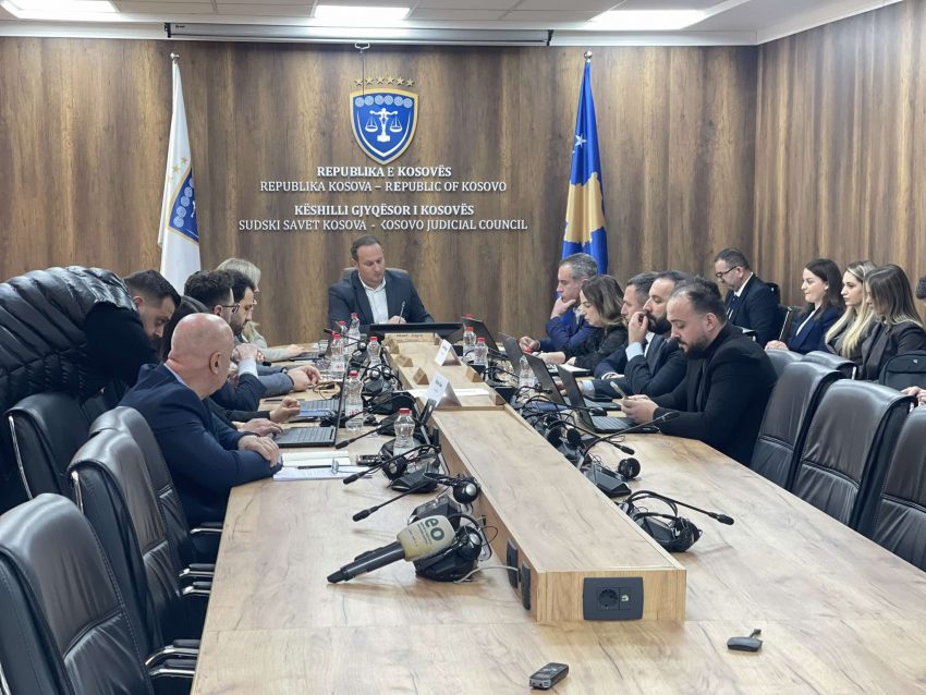Zgjedhen dy anëtarët e KGJK-së, nga radhët e gjykatave të shkallës së parë Zgjedhen dy anëtarët e KGJK-së, nga radhët e gjykatave të shkallës së parë