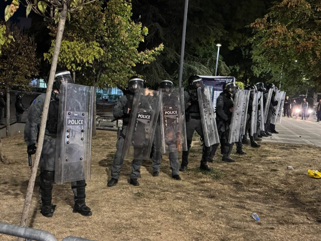 Kurti për dhunën ndaj protestuesve: Disa raste janë dërguar në Inspektoratin Policor